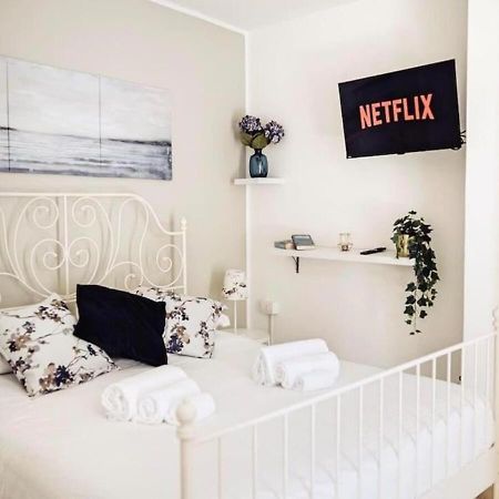 Torre Dalu' - A Due Passi Dalla Spiaggia Di Porta Vecchia, Con Terrazzo Privato E Netflix Monopoli Exterior foto